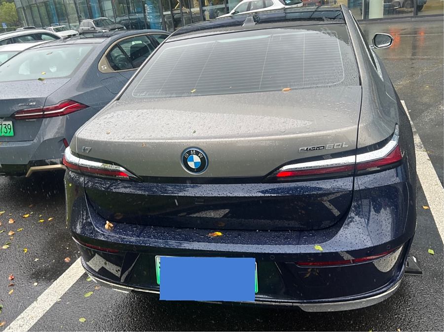 Discover undefined undefined Exterior Interior Images.Find all aspects and details of cars.