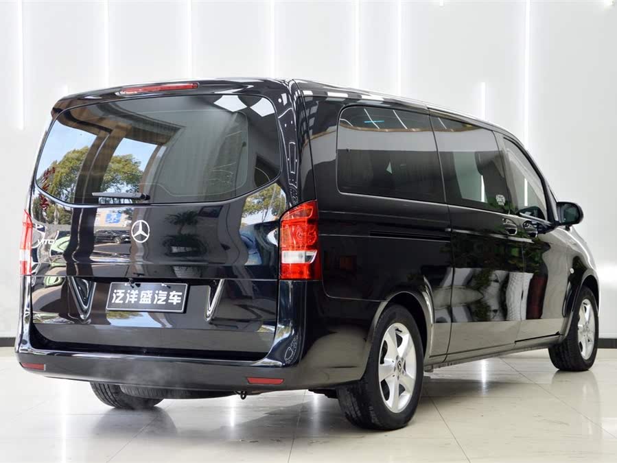 Discover undefined undefined Exterior Interior Images.Find all aspects and details of cars.
