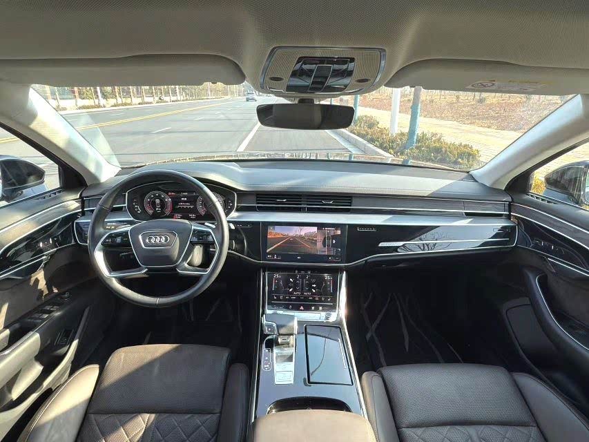 Discover undefined undefined Exterior Interior Images.Find all aspects and details of cars.