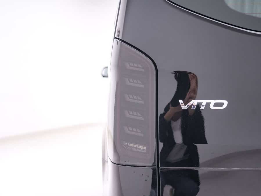 Discover undefined undefined Exterior Interior Images.Find all aspects and details of cars.