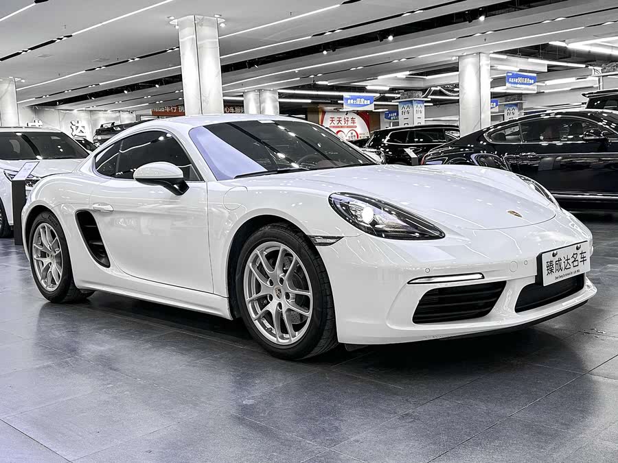 Discover undefined undefined Exterior Interior Images.Find all aspects and details of cars.