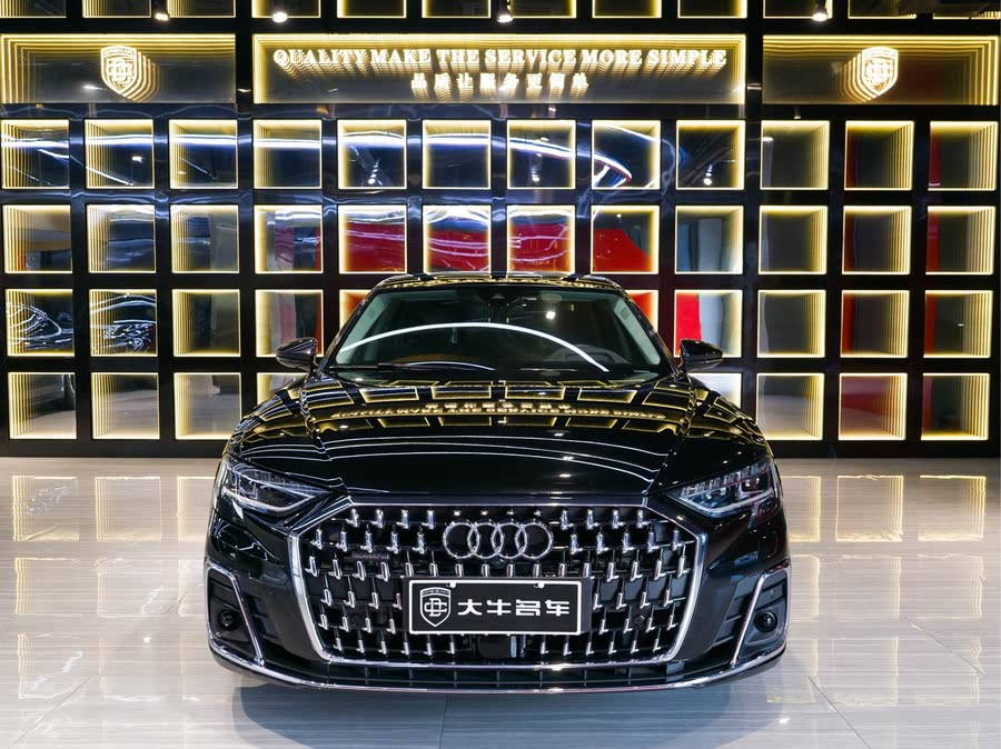 Discover undefined undefined Exterior Interior Images.Find all aspects and details of cars.