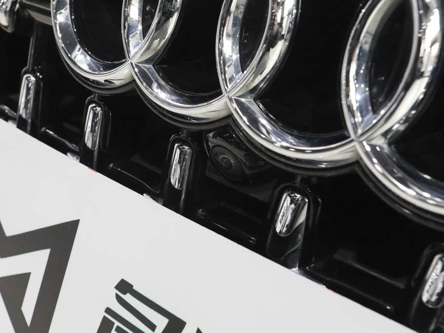 Discover undefined undefined Exterior Interior Images.Find all aspects and details of cars.