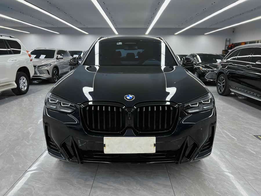 Discover undefined undefined Exterior Interior Images.Find all aspects and details of cars.