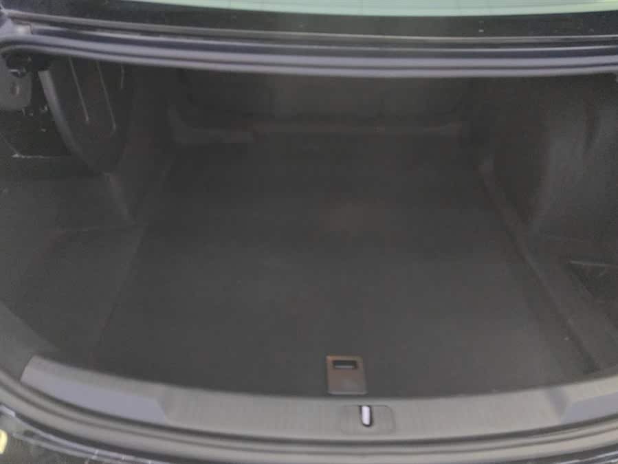 Discover undefined undefined Exterior Interior Images.Find all aspects and details of cars.
