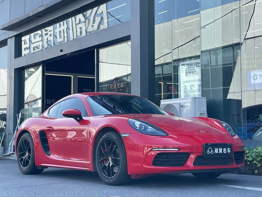 Discover undefined undefined Exterior Interior Images.Find all aspects and details of cars.
