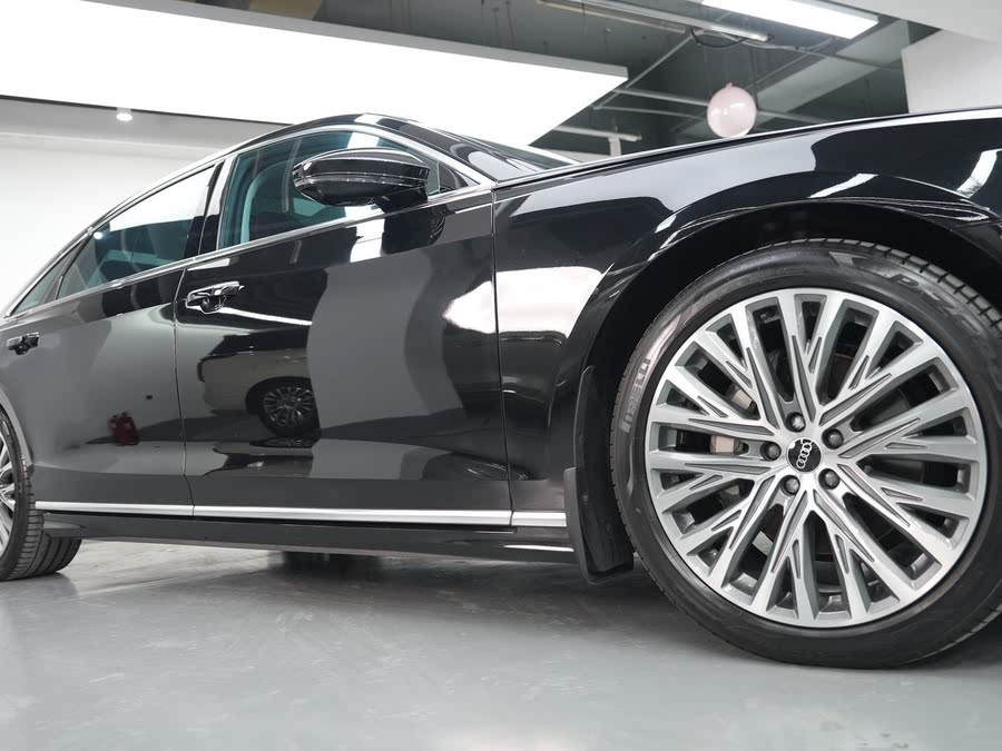 Discover undefined undefined Exterior Interior Images.Find all aspects and details of cars.