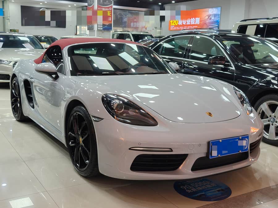 Discover undefined undefined Exterior Interior Images.Find all aspects and details of cars.