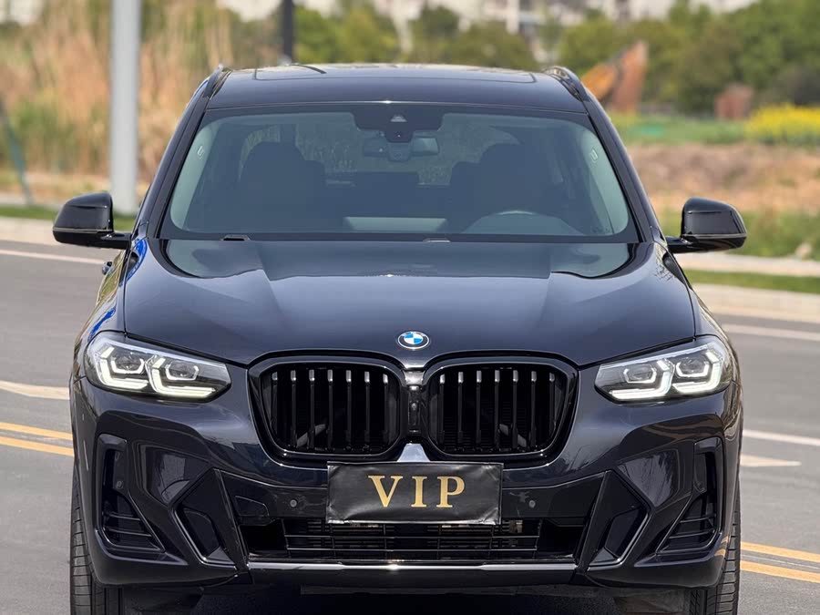Discover undefined undefined Exterior Interior Images.Find all aspects and details of cars.