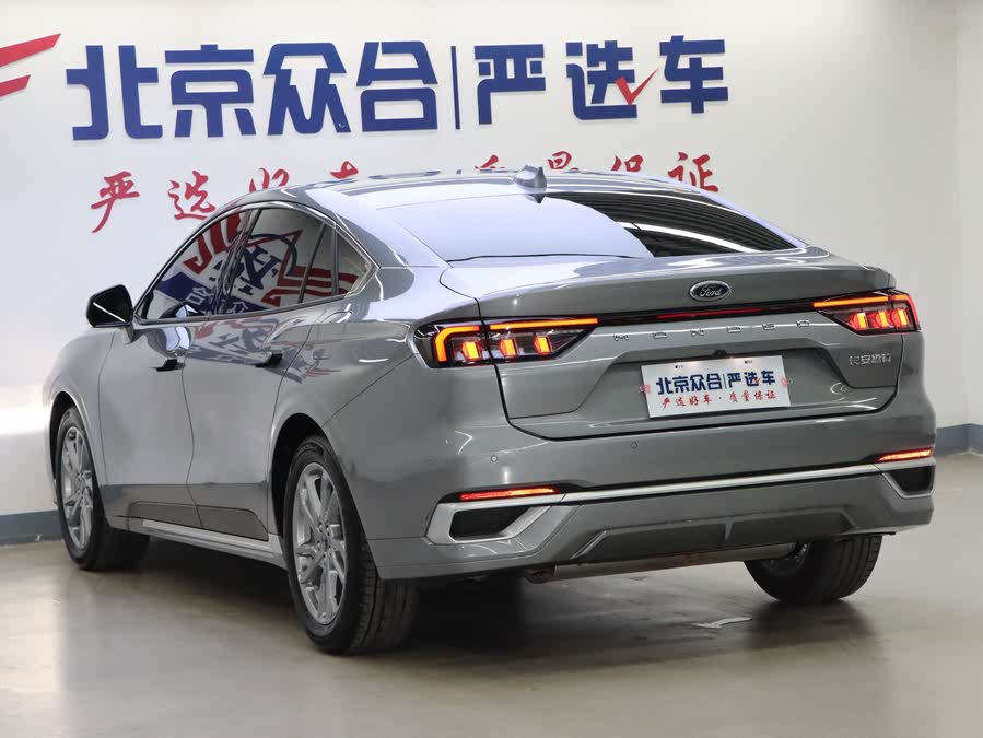 Discover undefined undefined Exterior Interior Images.Find all aspects and details of cars.