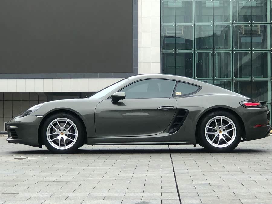 Discover undefined undefined Exterior Interior Images.Find all aspects and details of cars.
