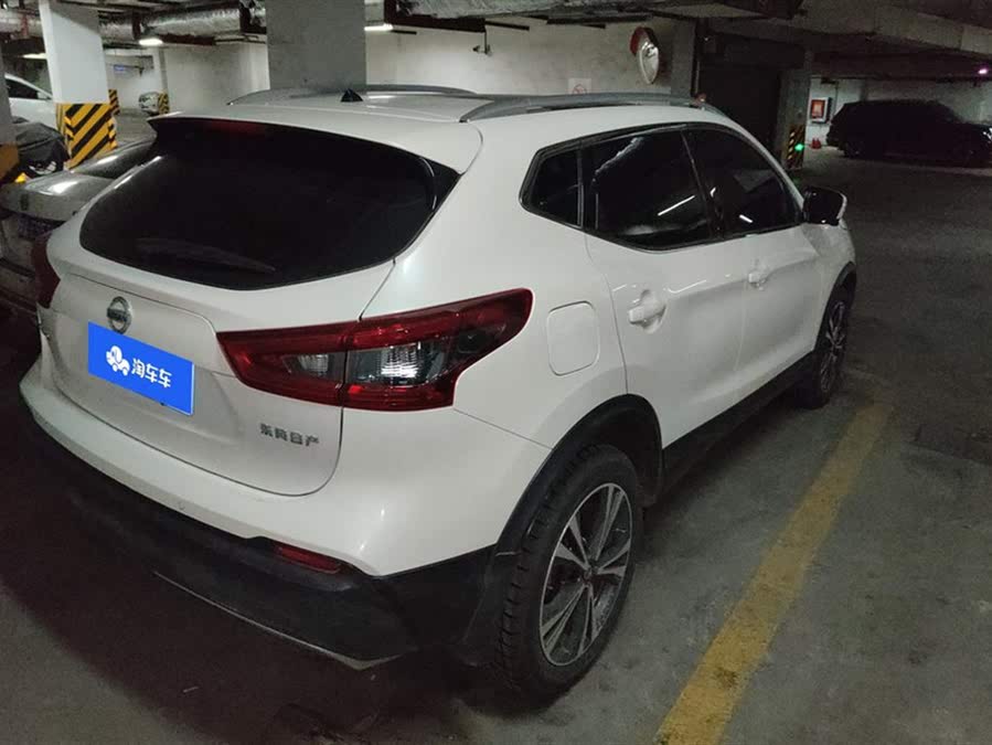 Discover undefined undefined Exterior Interior Images.Find all aspects and details of cars.
