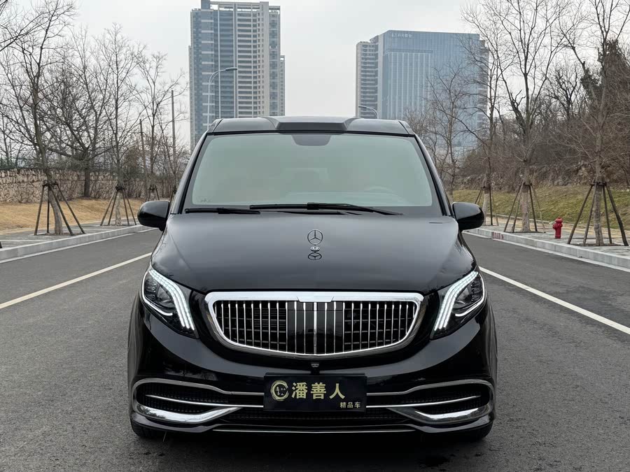 Discover undefined undefined Exterior Interior Images.Find all aspects and details of cars.