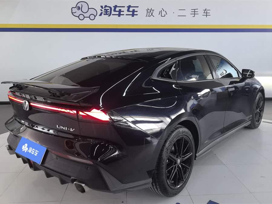 Discover undefined undefined Exterior Interior Images.Find all aspects and details of cars.