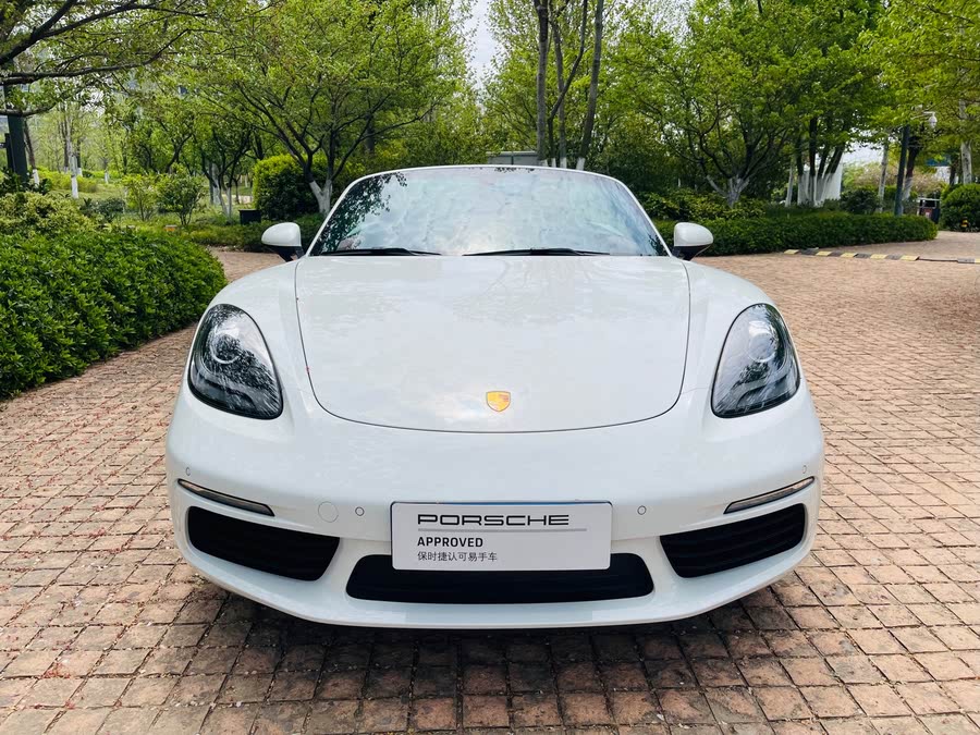 Discover undefined undefined Exterior Interior Images.Find all aspects and details of cars.