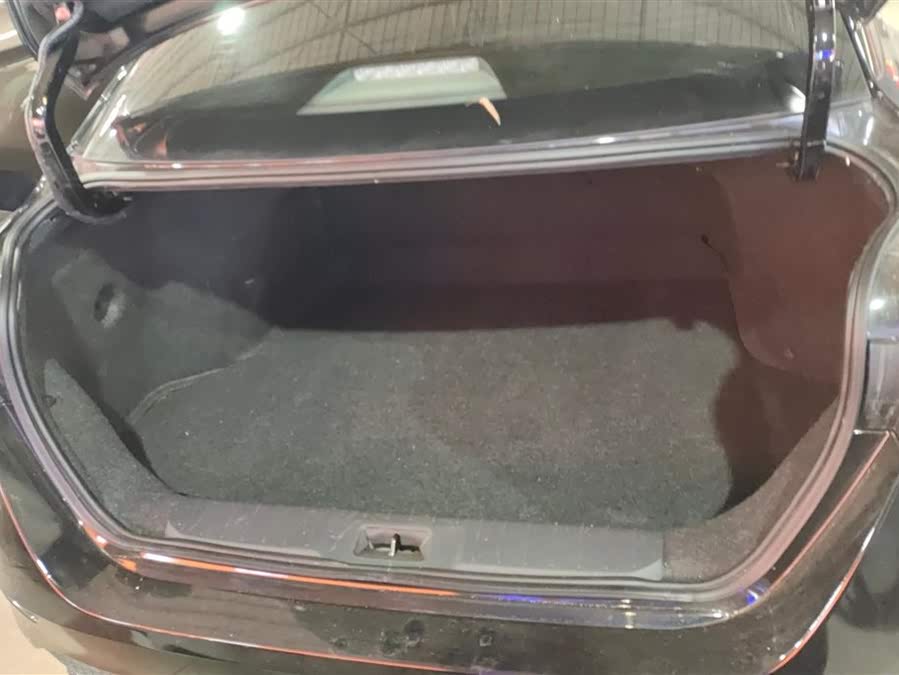 Discover undefined undefined Exterior Interior Images.Find all aspects and details of cars.
