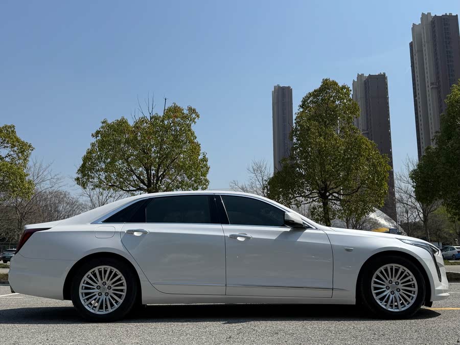 Discover undefined undefined Exterior Interior Images.Find all aspects and details of cars.