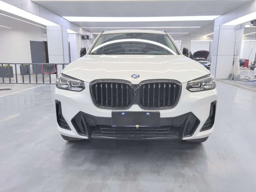 Discover undefined undefined Exterior Interior Images.Find all aspects and details of cars.