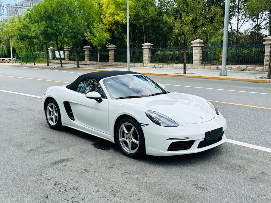 Discover undefined undefined Exterior Interior Images.Find all aspects and details of cars.