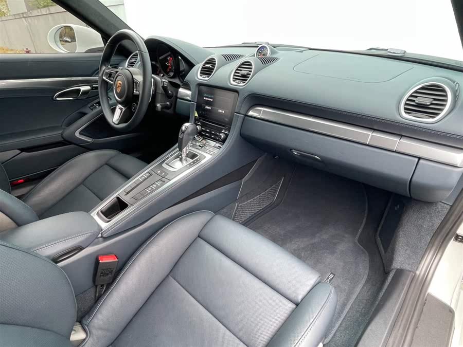 Discover undefined undefined Exterior Interior Images.Find all aspects and details of cars.