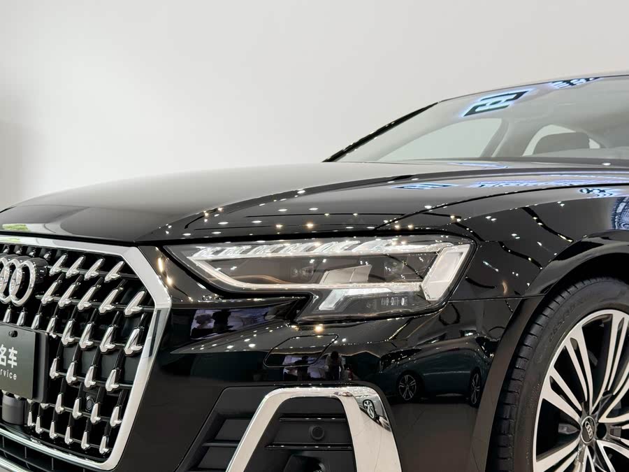 Discover undefined undefined Exterior Interior Images.Find all aspects and details of cars.