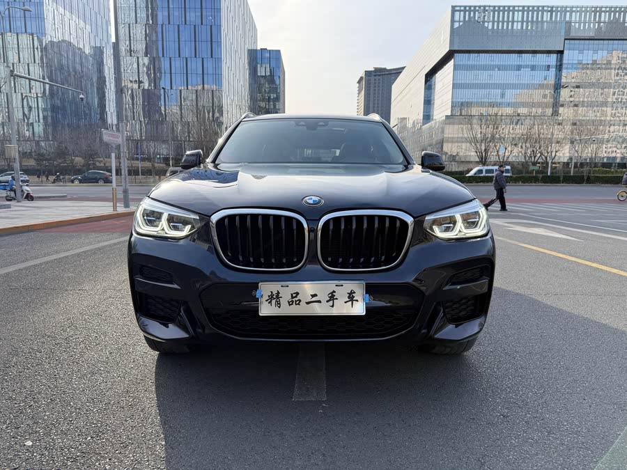 Discover undefined undefined Exterior Interior Images.Find all aspects and details of cars.
