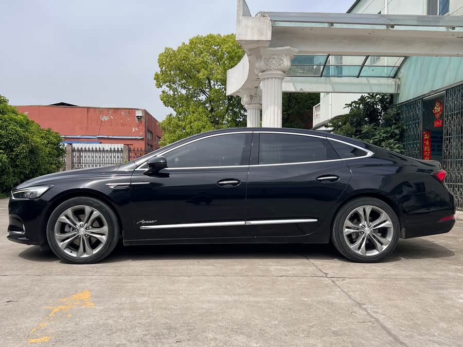 Discover undefined undefined Exterior Interior Images.Find all aspects and details of cars.