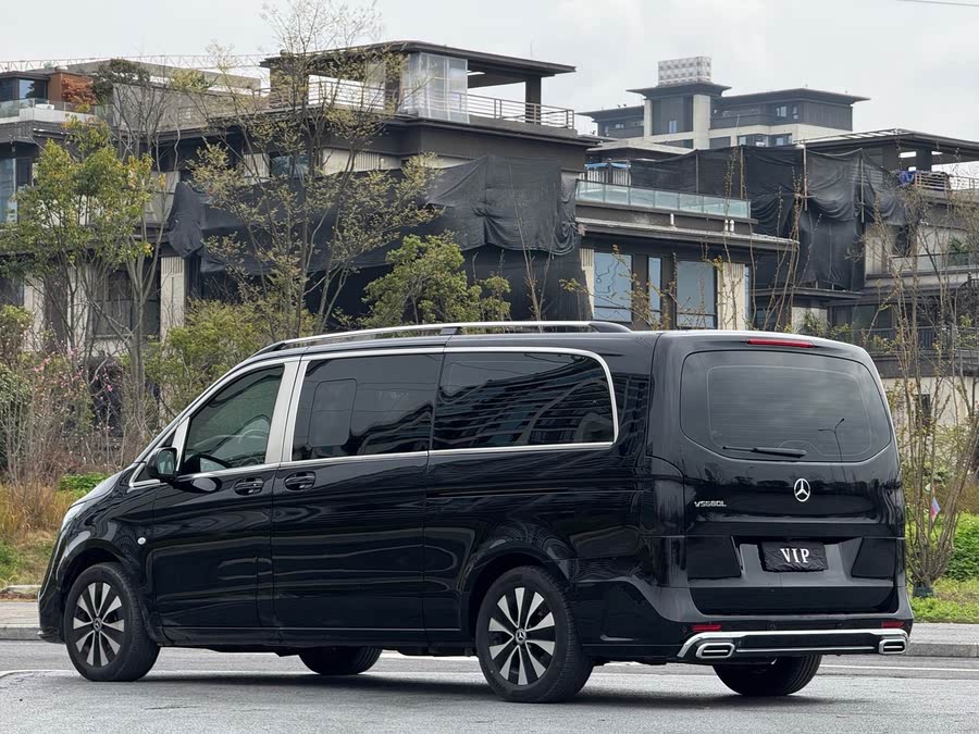 Discover undefined undefined Exterior Interior Images.Find all aspects and details of cars.