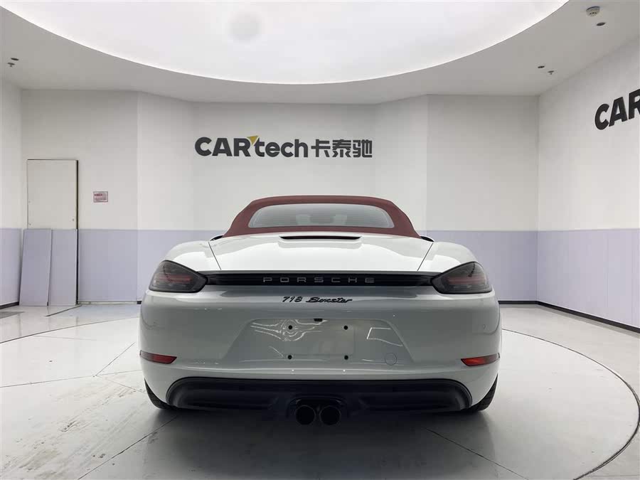 Discover undefined undefined Exterior Interior Images.Find all aspects and details of cars.