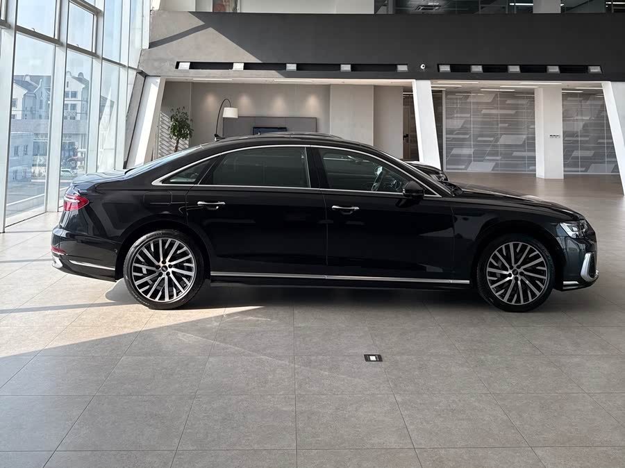 Discover undefined undefined Exterior Interior Images.Find all aspects and details of cars.