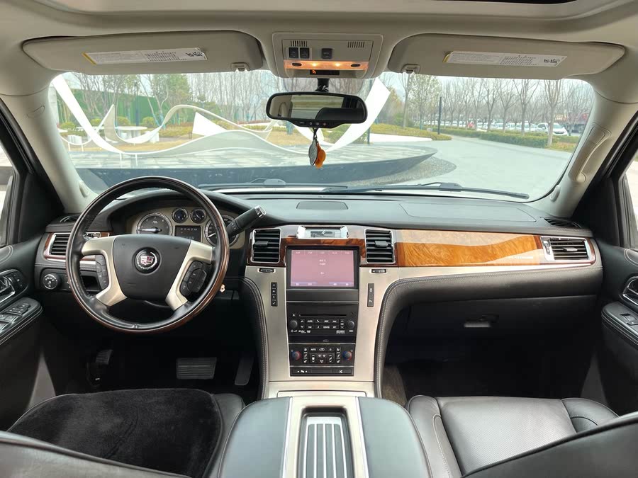 Discover undefined undefined Exterior Interior Images.Find all aspects and details of cars.