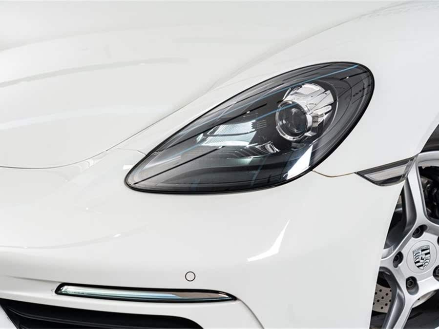 Discover undefined undefined Exterior Interior Images.Find all aspects and details of cars.
