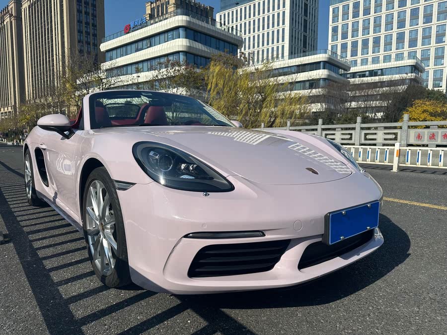 Discover undefined undefined Exterior Interior Images.Find all aspects and details of cars.