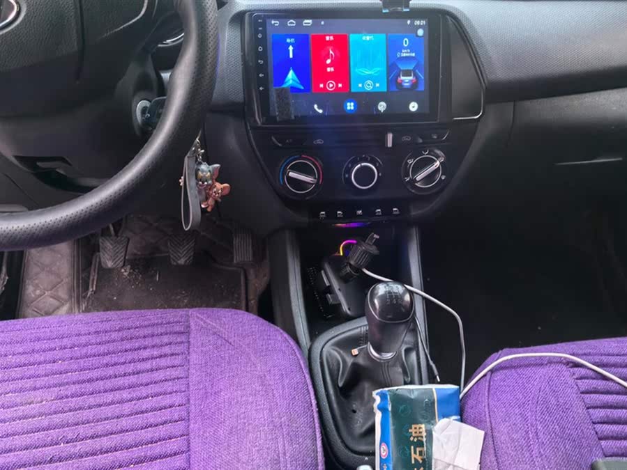 Discover undefined undefined Exterior Interior Images.Find all aspects and details of cars.