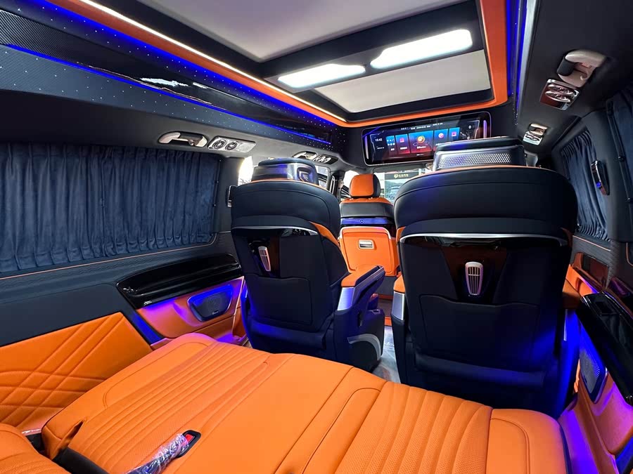 Discover undefined undefined Exterior Interior Images.Find all aspects and details of cars.