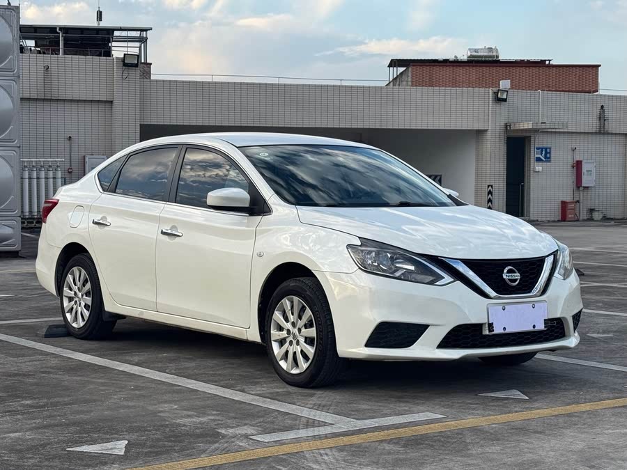 Discover undefined undefined Exterior Interior Images.Find all aspects and details of cars.