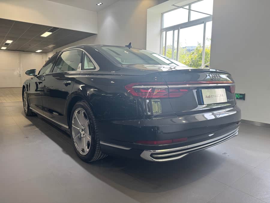 Discover undefined undefined Exterior Interior Images.Find all aspects and details of cars.