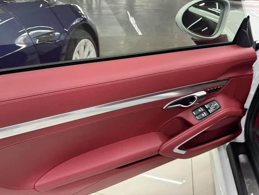 Discover undefined undefined Exterior Interior Images.Find all aspects and details of cars.