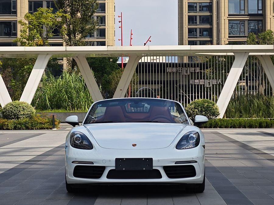 Discover undefined undefined Exterior Interior Images.Find all aspects and details of cars.