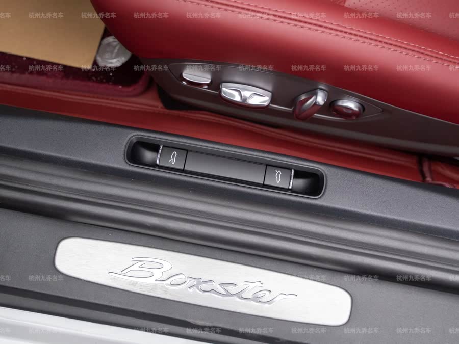 Discover undefined undefined Exterior Interior Images.Find all aspects and details of cars.