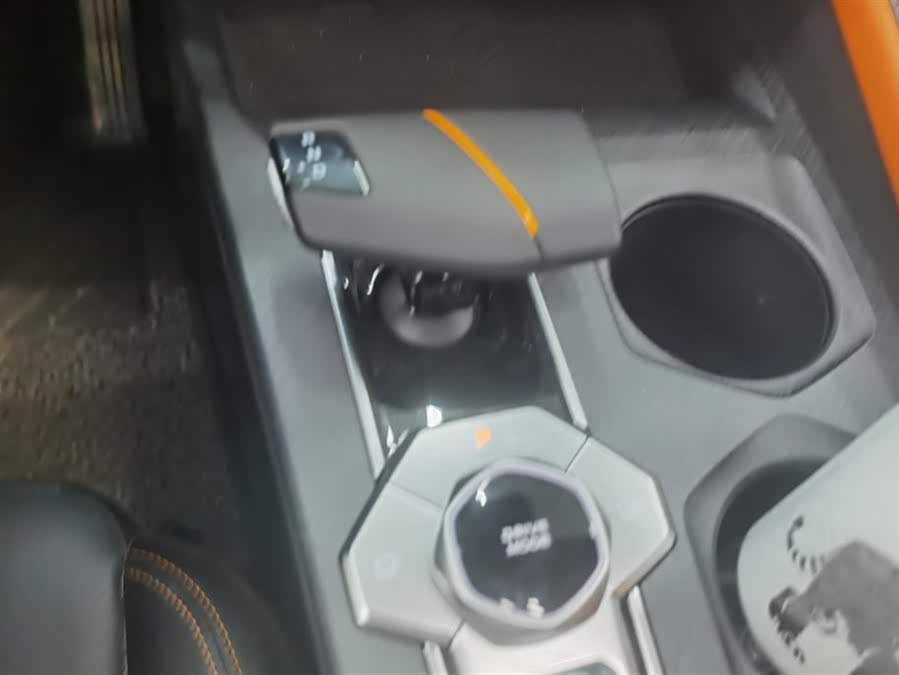 Discover undefined undefined Exterior Interior Images.Find all aspects and details of cars.