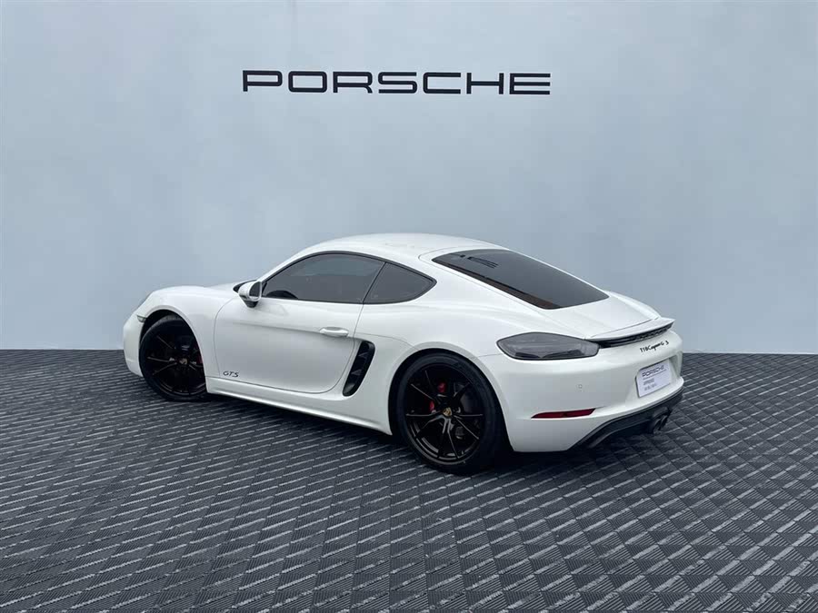 Discover undefined undefined Exterior Interior Images.Find all aspects and details of cars.