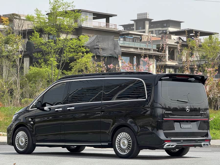 Discover undefined undefined Exterior Interior Images.Find all aspects and details of cars.
