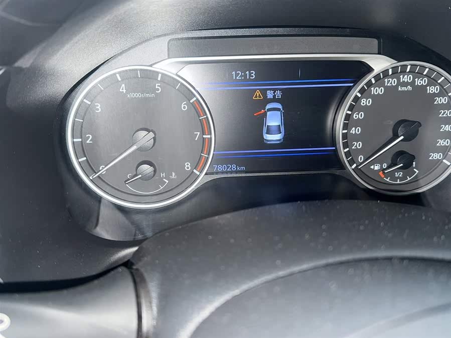 Discover undefined undefined Exterior Interior Images.Find all aspects and details of cars.