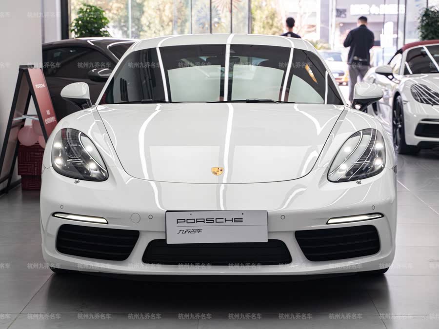 Discover undefined undefined Exterior Interior Images.Find all aspects and details of cars.
