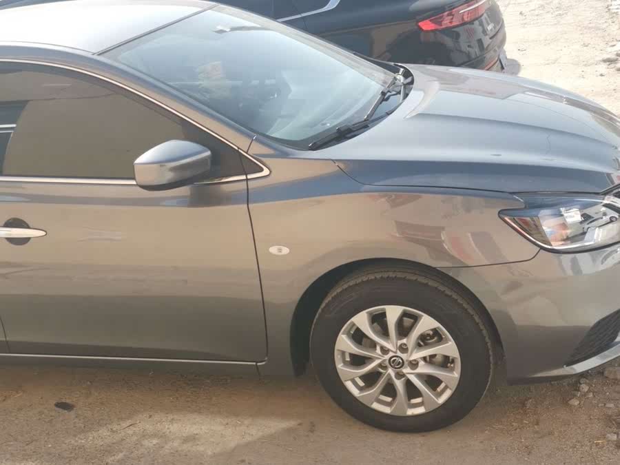 استكشف undefined undefined الصور الخارجية والداخلية. اكتشف جميع جوانب وتفاصيل السيارات.
