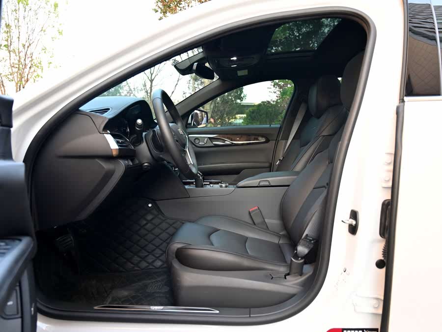 Discover undefined undefined Exterior Interior Images.Find all aspects and details of cars.