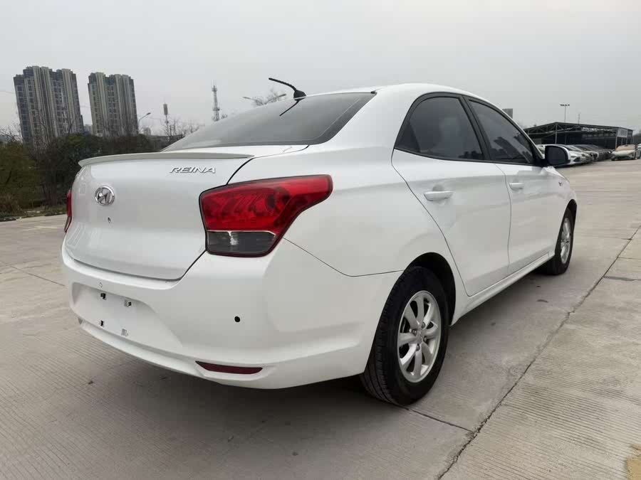 Discover undefined undefined Exterior Interior Images.Find all aspects and details of cars.