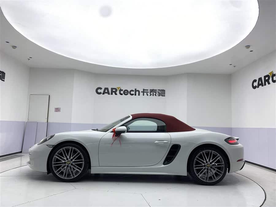 Discover undefined undefined Exterior Interior Images.Find all aspects and details of cars.