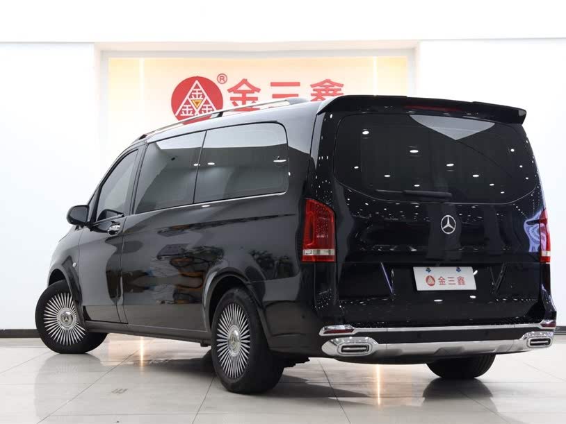 Discover undefined undefined Exterior Interior Images.Find all aspects and details of cars.